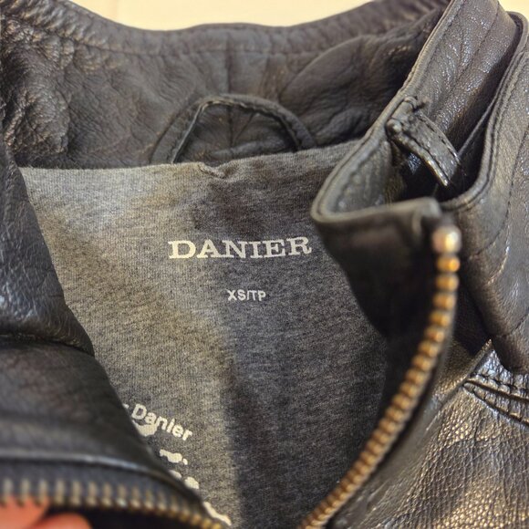 DANIER leather jacket - Picture 5 of 16